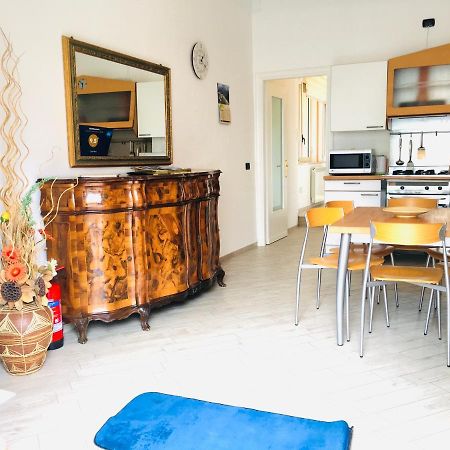 アジェーロラCasa Ninaアパートメント エクステリア 写真