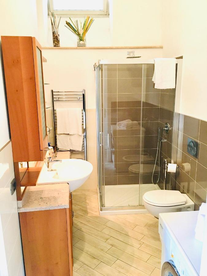 アジェーロラCasa Ninaアパートメント エクステリア 写真