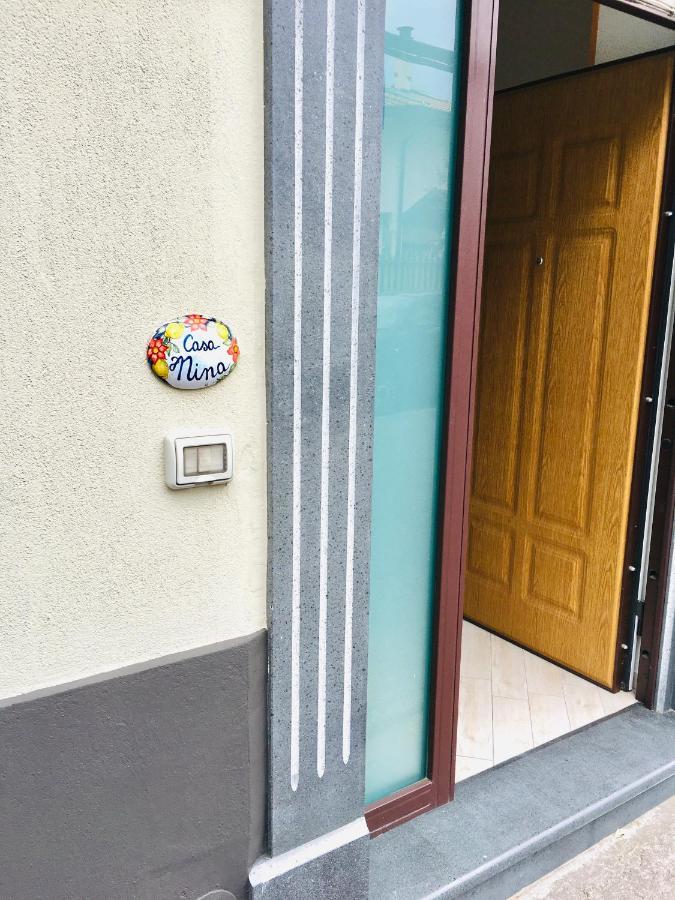 アジェーロラCasa Ninaアパートメント エクステリア 写真
